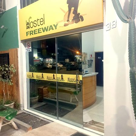 Hostel Freeway Brasilia Exterior foto